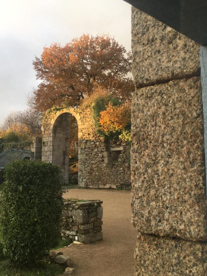 Chateau De La Chasse-Guerre Bed & Breakfast Hardanges Exterior photo